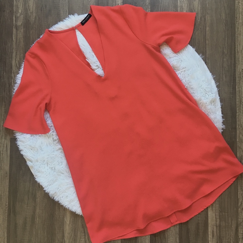 V-neck American Apparel dress